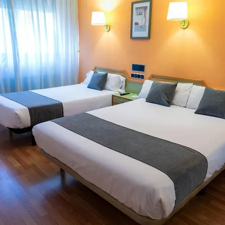 Hotel Alda Guijuelo Exterior photo